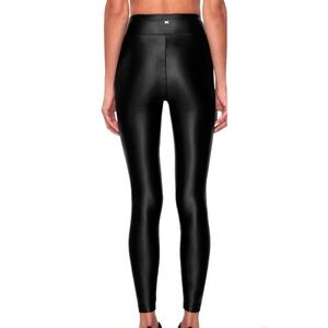 KORAL Leggings